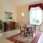 Dimora Salviati Bed and breakfast