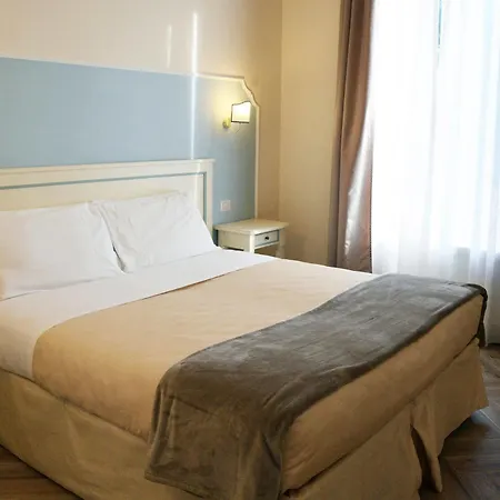 迪莫拉萨尔维亚蒂住宿加早餐旅馆 3* 佛罗伦萨